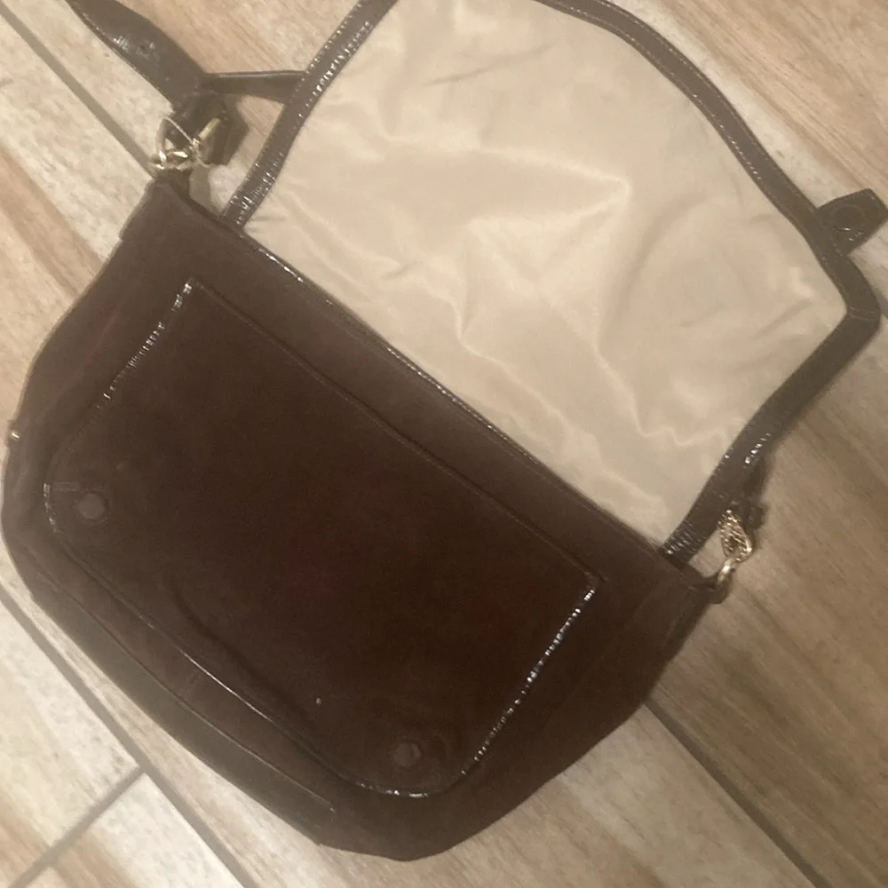 Cole Haan Brown Suede Crossbody
Messenger Bag Purse Patent
Accent Dbl Handle - Picture 4 of 9